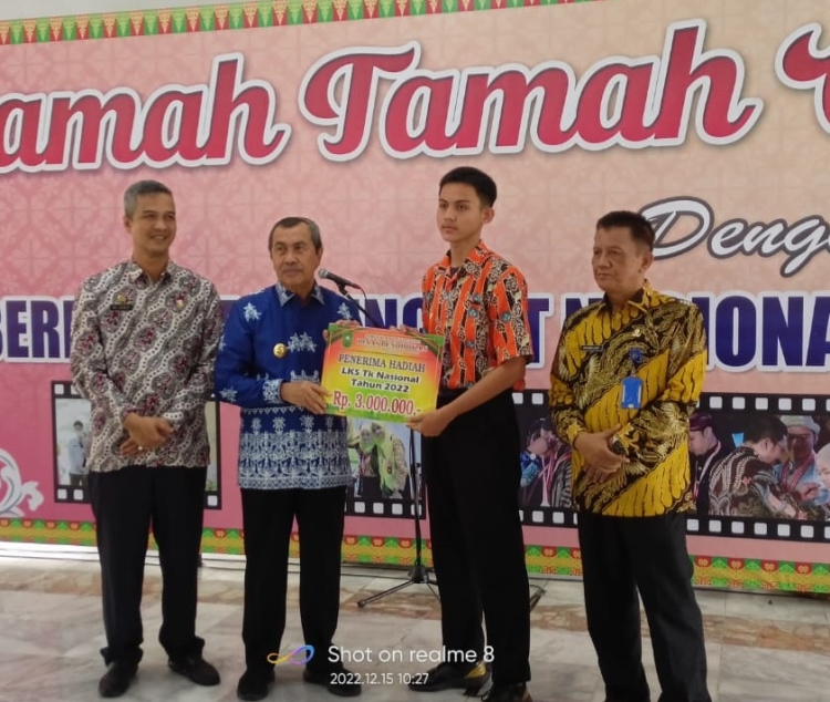 Juara harapan 1 Bidang lomba car painting, LKS tingkat Nasional, 2022