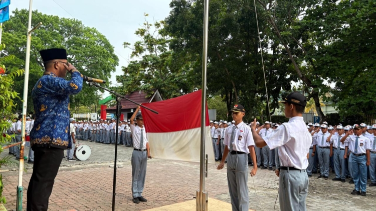 Peringatan Hari Pendidikan Nasional Tahun 2026 di SMK Negeri 2 Pekanbaru  Belajar Hari Ini, Berjuang untuk Indonesia Esok Hari